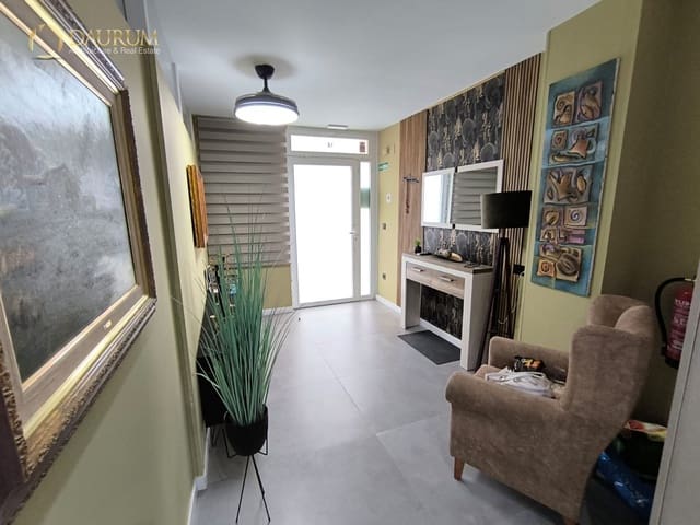 3 soveværelse Lejlighed til salg i Alicante by - € 195.000 (Ref: 9345409)