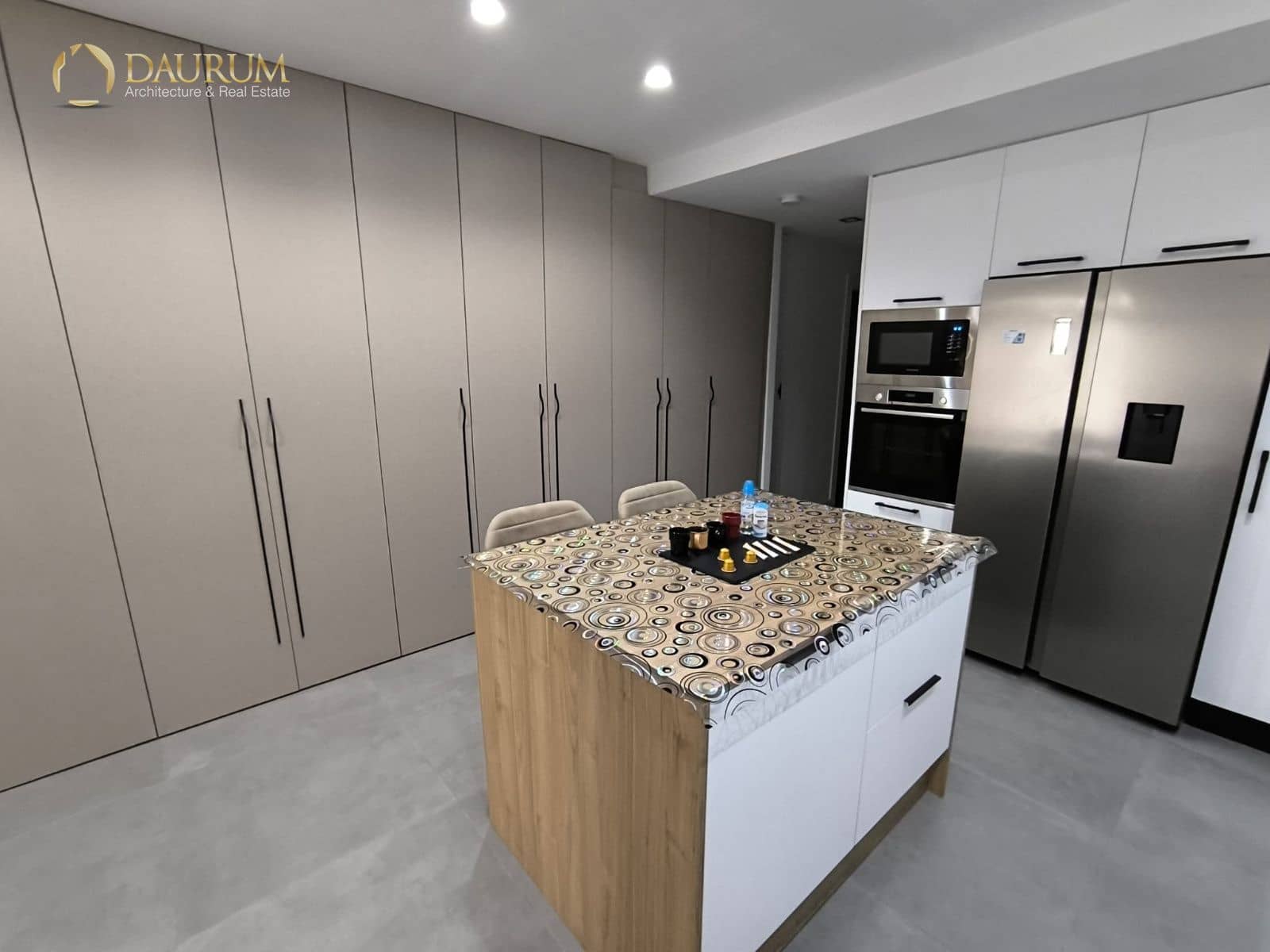 3 soveværelse Lejlighed til salg i Alicante by - € 195.000 (Ref: 9345409)