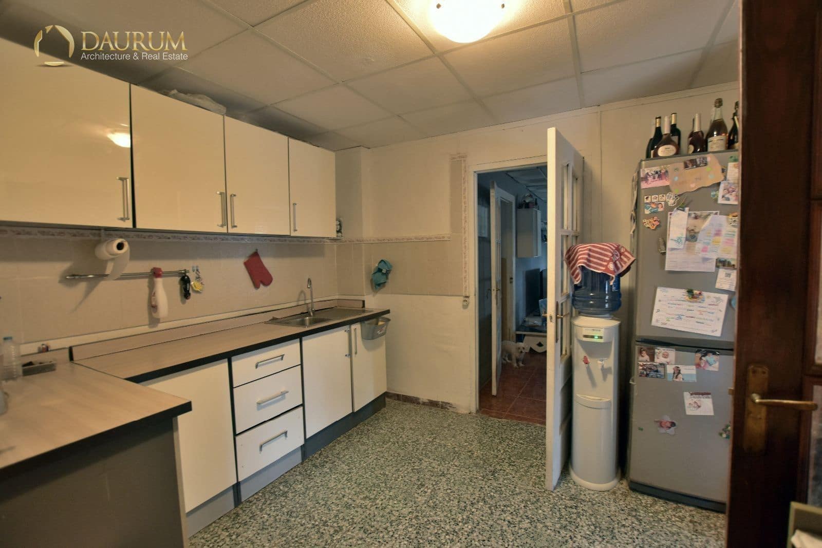 5 bedroom Villa for sale in Agost with pool garage - € 240,000 (Ref: 9345410)