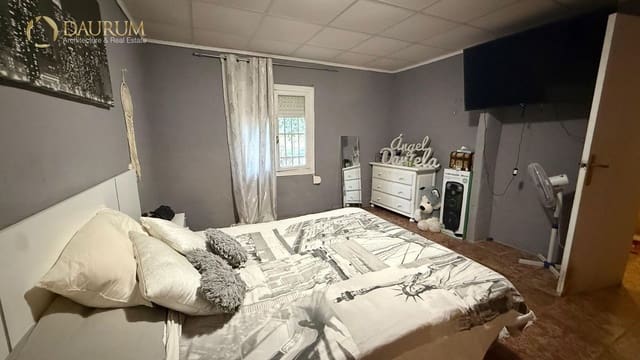 5 bedroom Villa for sale in Agost with pool garage - € 240,000 (Ref: 9345410)