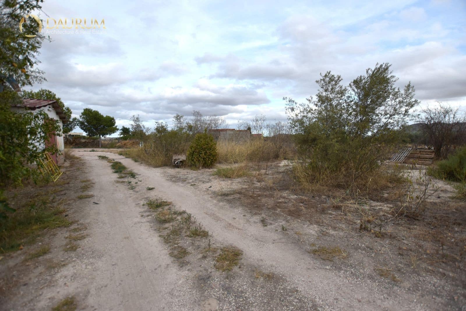 5 bedroom Villa for sale in Agost with pool garage - € 240,000 (Ref: 9345410)