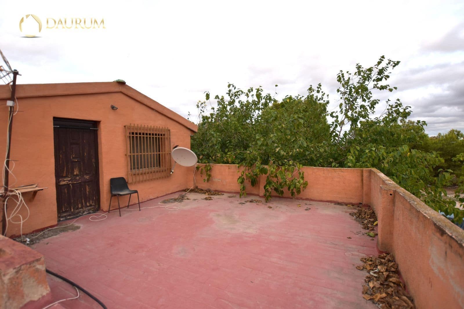 5 bedroom Villa for sale in Agost with pool garage - € 240,000 (Ref: 9345410)
