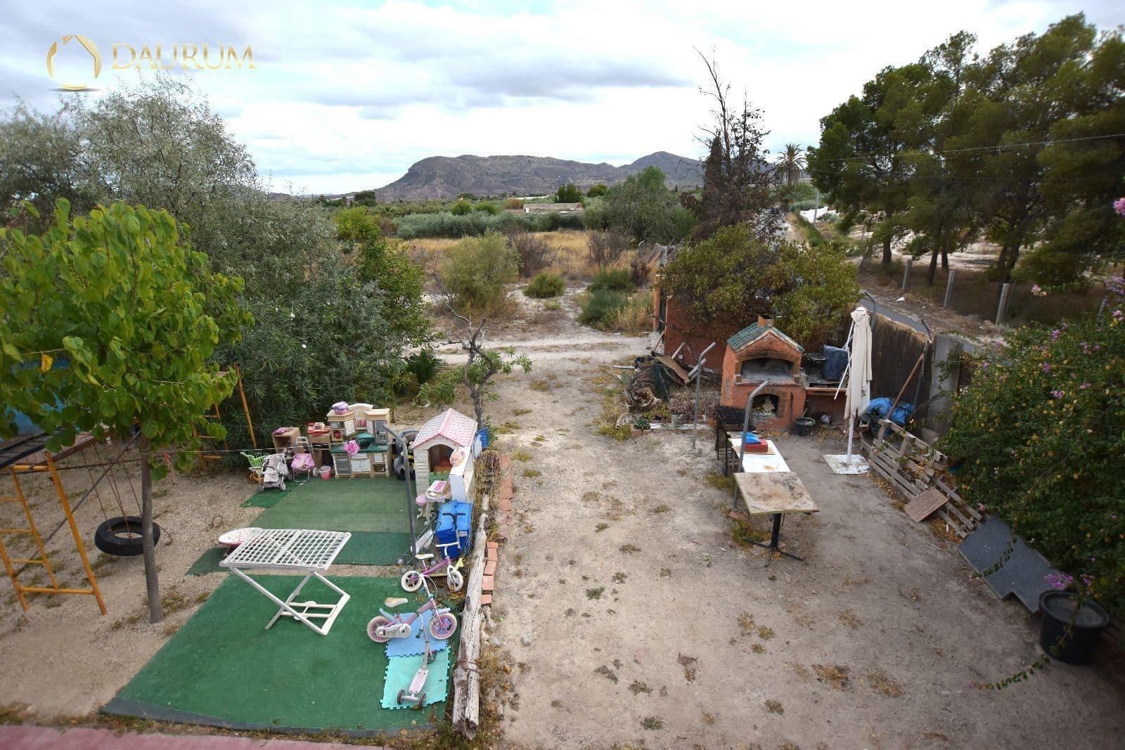 5 bedroom Villa for sale in Agost with pool garage - € 240,000 (Ref: 9345410)