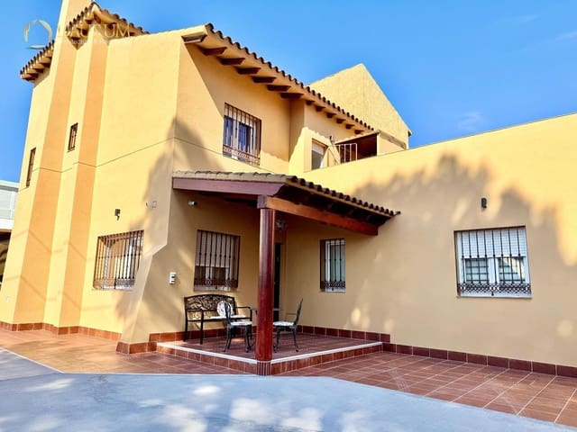 Chalet de 5 habitaciones en Rincón Bajo, Benidorm en venta con piscina garaje - 600.000 € (Ref: 9345419)
