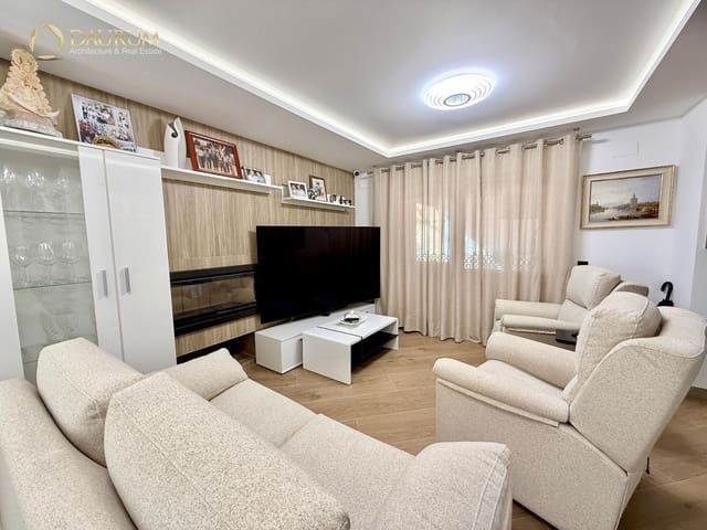 Chalet de 5 habitaciones en Rincón Bajo, Benidorm en venta con piscina garaje - 600.000 € (Ref: 9345419)