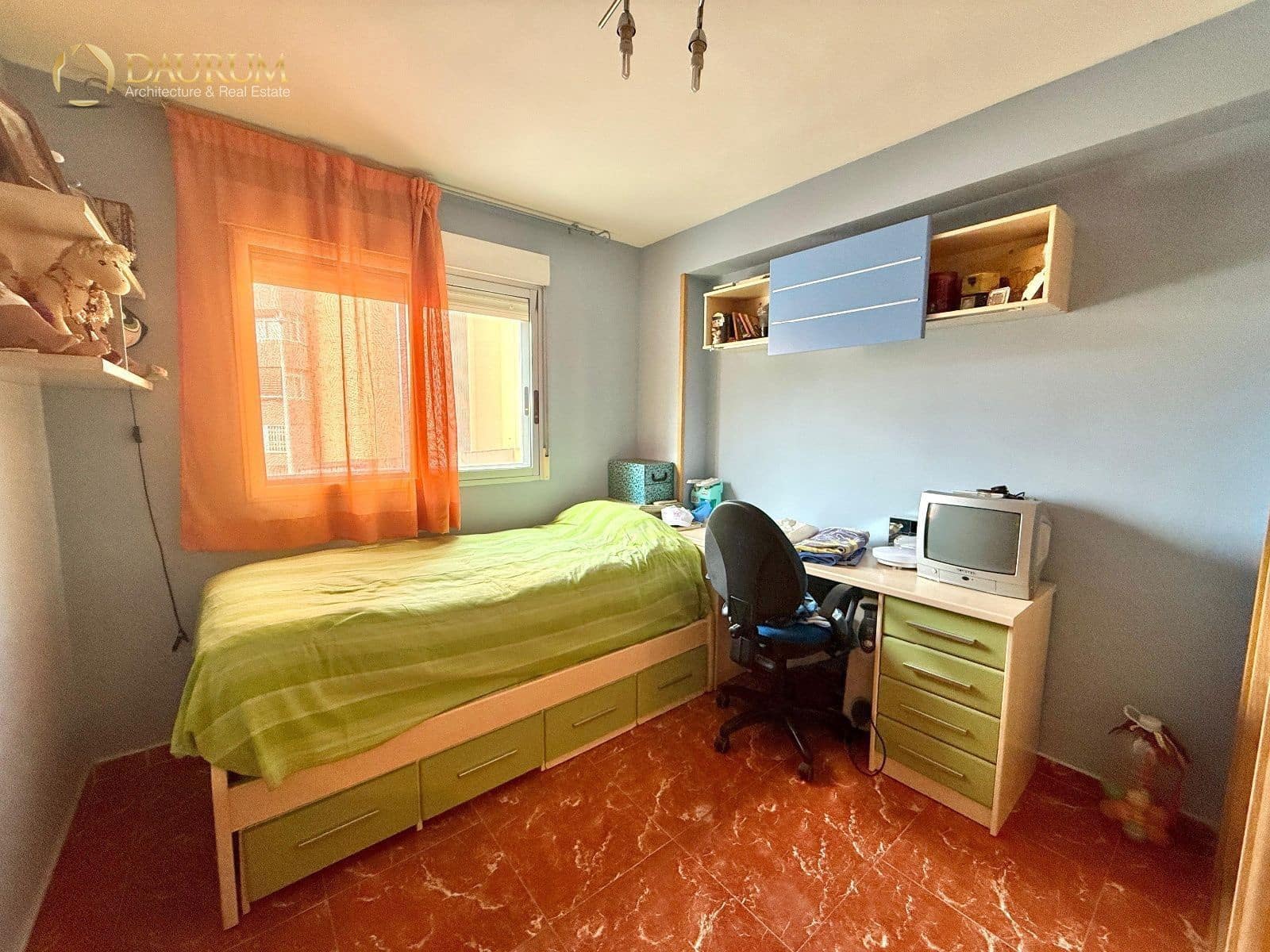 3 bedroom Flat for sale in Benidorm with garage - € 305,000 (Ref: 9345423)