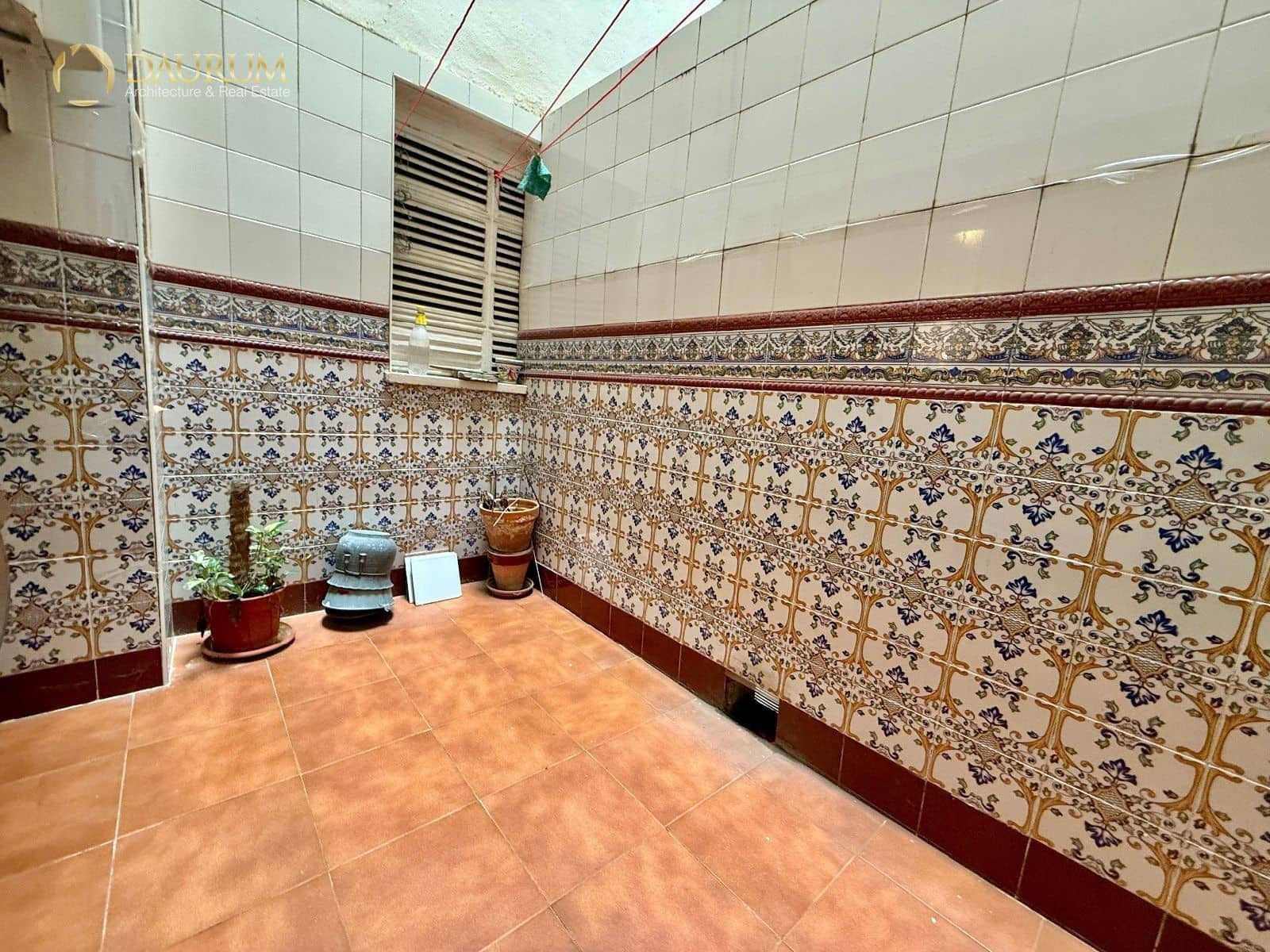 3 bedroom Flat for sale in Benidorm with garage - € 305,000 (Ref: 9345423)