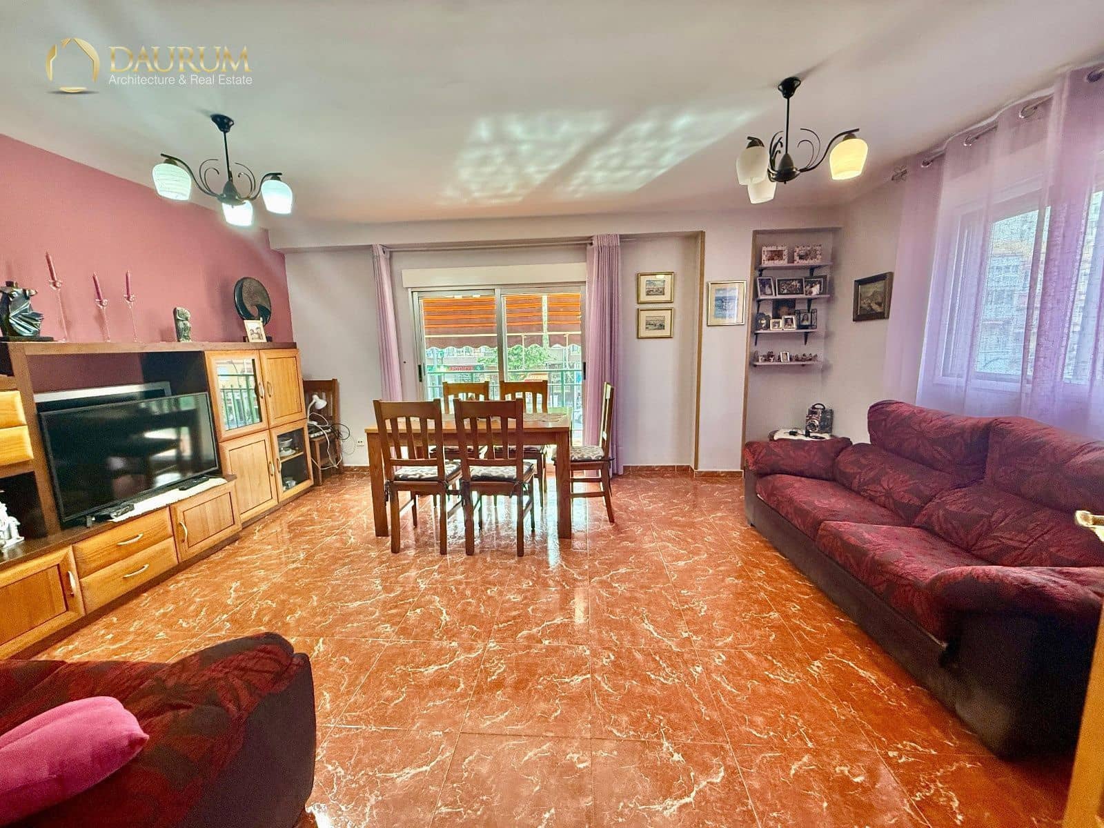 3 bedroom Flat for sale in Benidorm with garage - € 305,000 (Ref: 9345423)