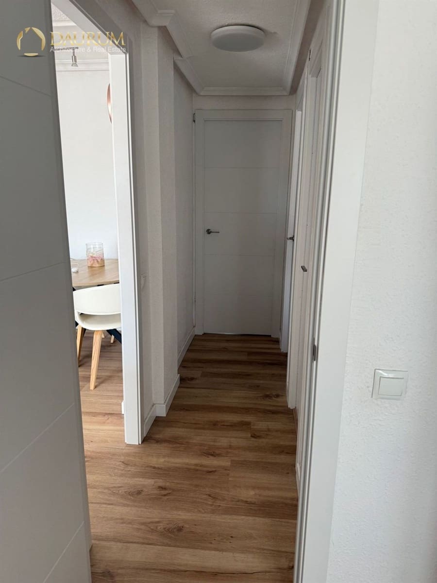 3 soveværelse Lejlighed til salg i Alicante by med swimmingpool - € 250.800 (Ref: 9345427)