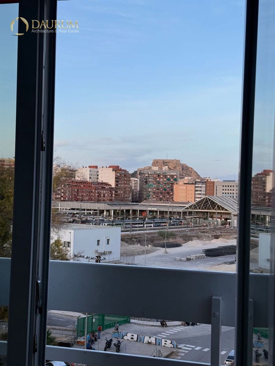 3 soveværelse Lejlighed til salg i Alicante by med swimmingpool - € 250.800 (Ref: 9345427)