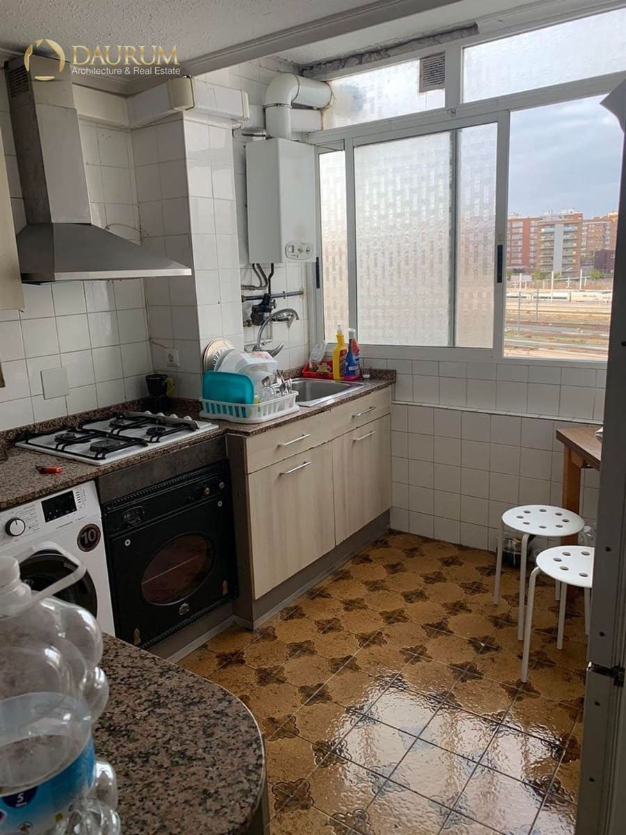 3 soveværelse Lejlighed til salg i Alicante by med swimmingpool - € 250.800 (Ref: 9345427)