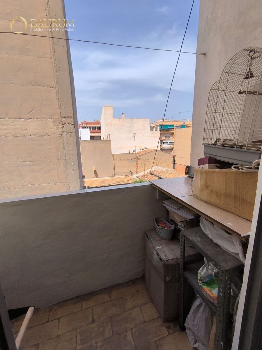 4 bedroom Flat for sale in Alicante / Alacant city - € 205,000 (Ref: 9345434)