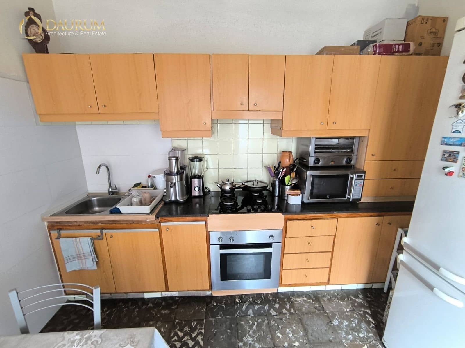 4 bedroom Flat for sale in Alicante / Alacant city - € 205,000 (Ref: 9345434)