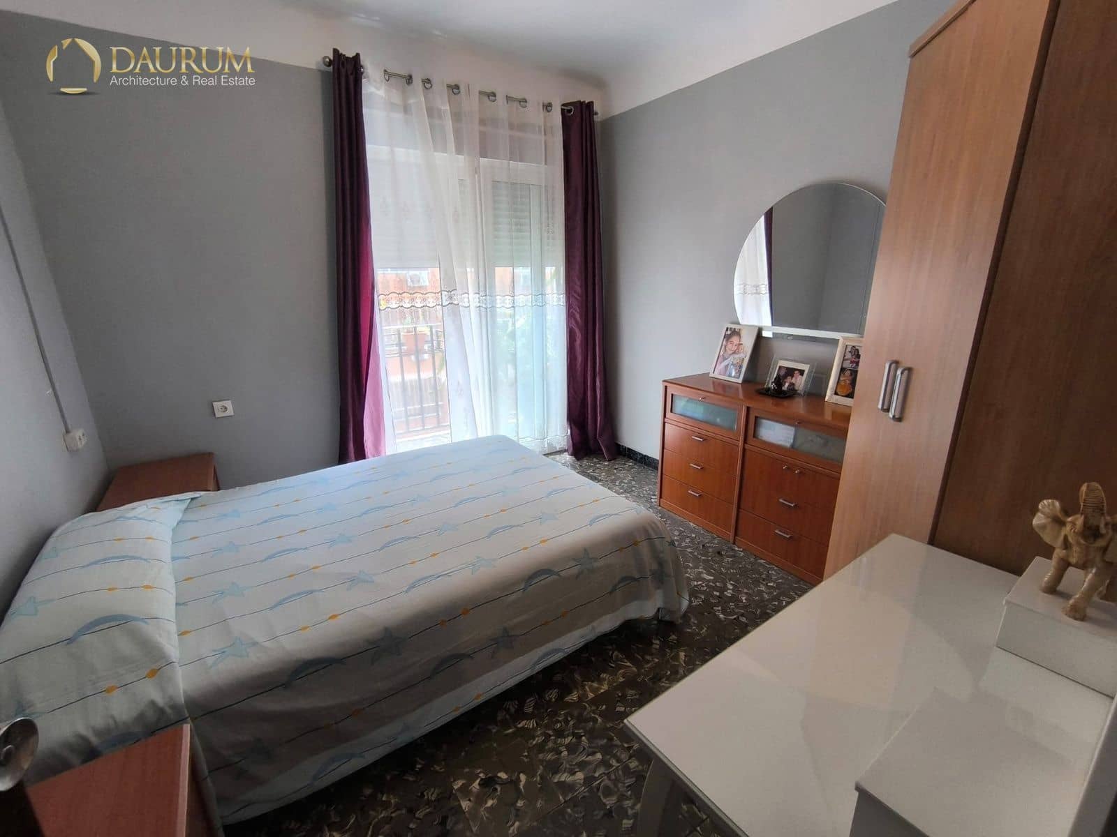 4 bedroom Flat for sale in Alicante / Alacant city - € 205,000 (Ref: 9345434)