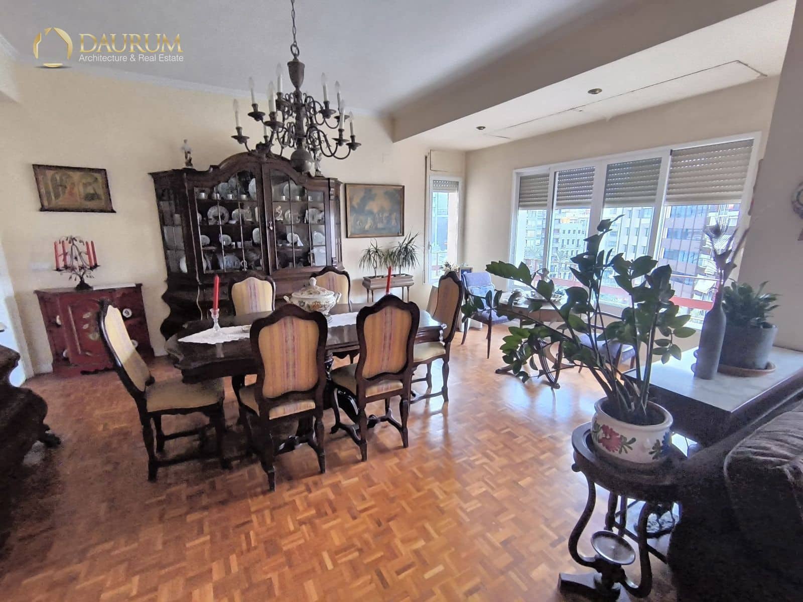 4 bedroom Flat for sale in Alicante / Alacant city - € 965,000 (Ref: 9345437)