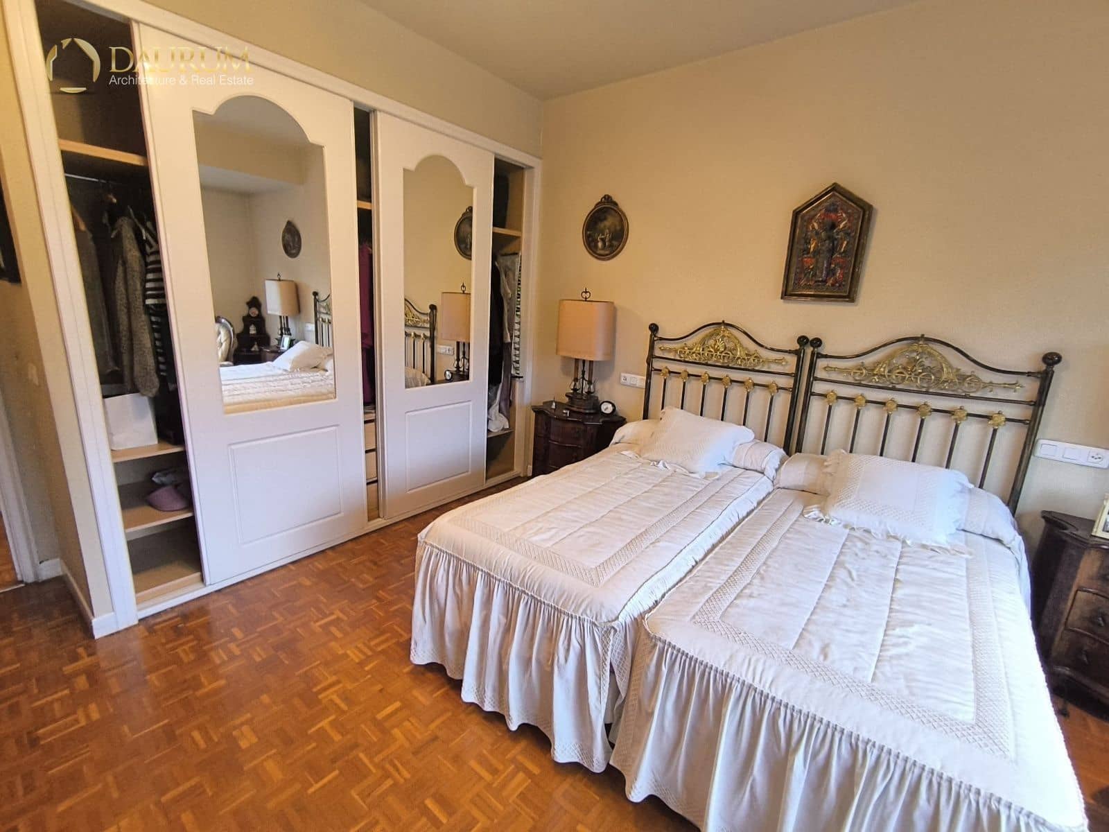 4 bedroom Flat for sale in Alicante / Alacant city - € 965,000 (Ref: 9345437)