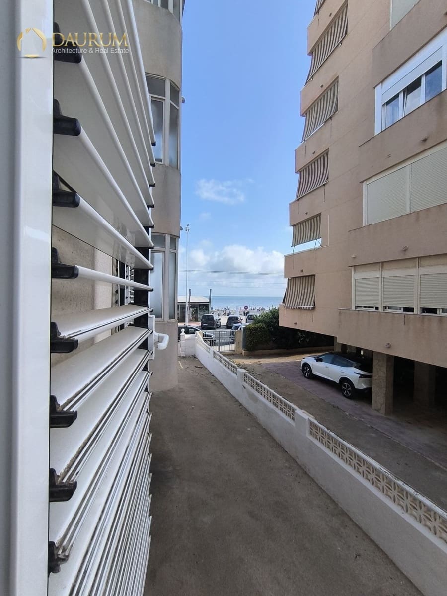 3 bedroom Flat for sale in Santa Pola with garage - € 299,000 (Ref: 9345440)