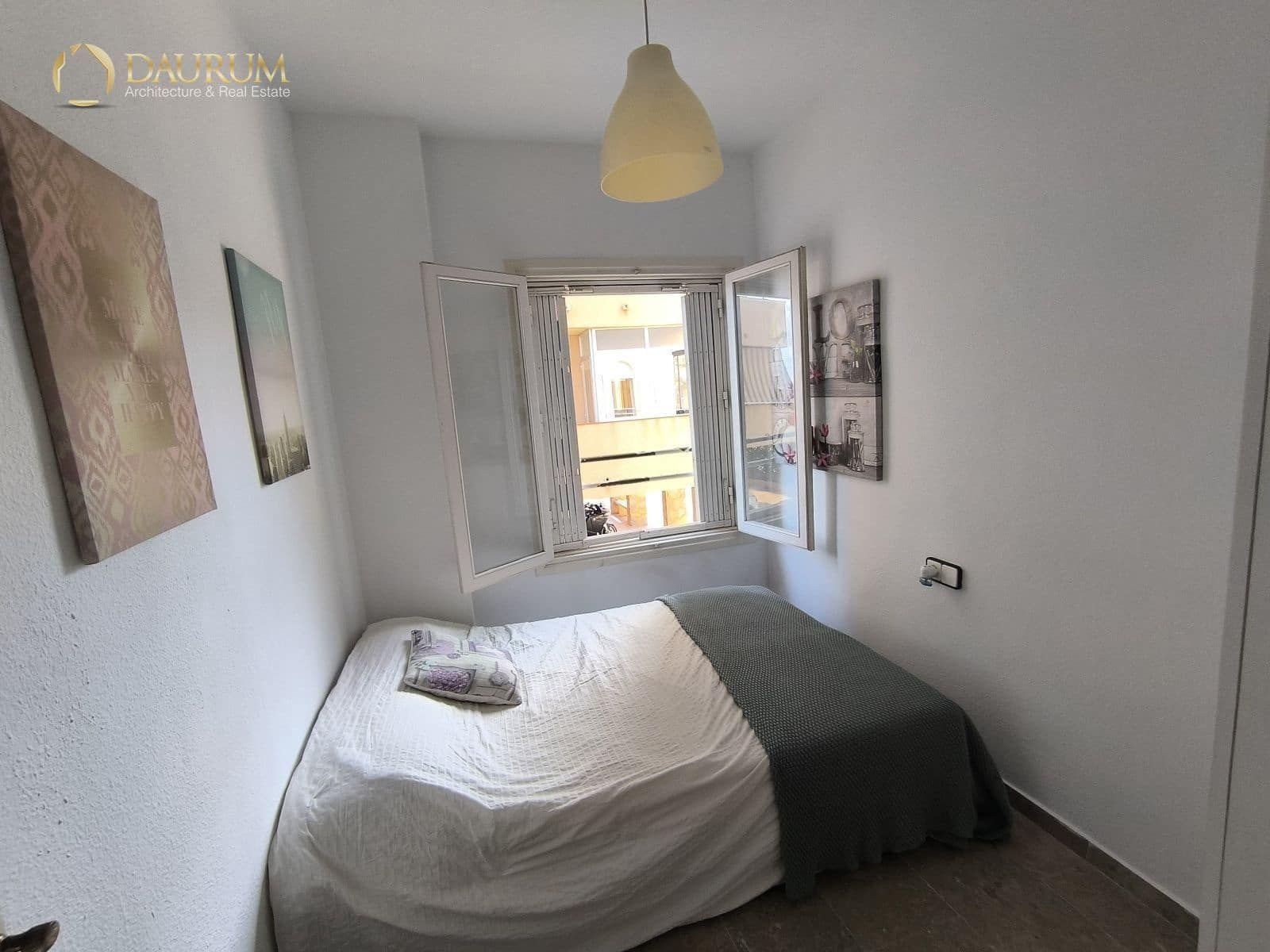 3 bedroom Flat for sale in Santa Pola with garage - € 299,000 (Ref: 9345440)