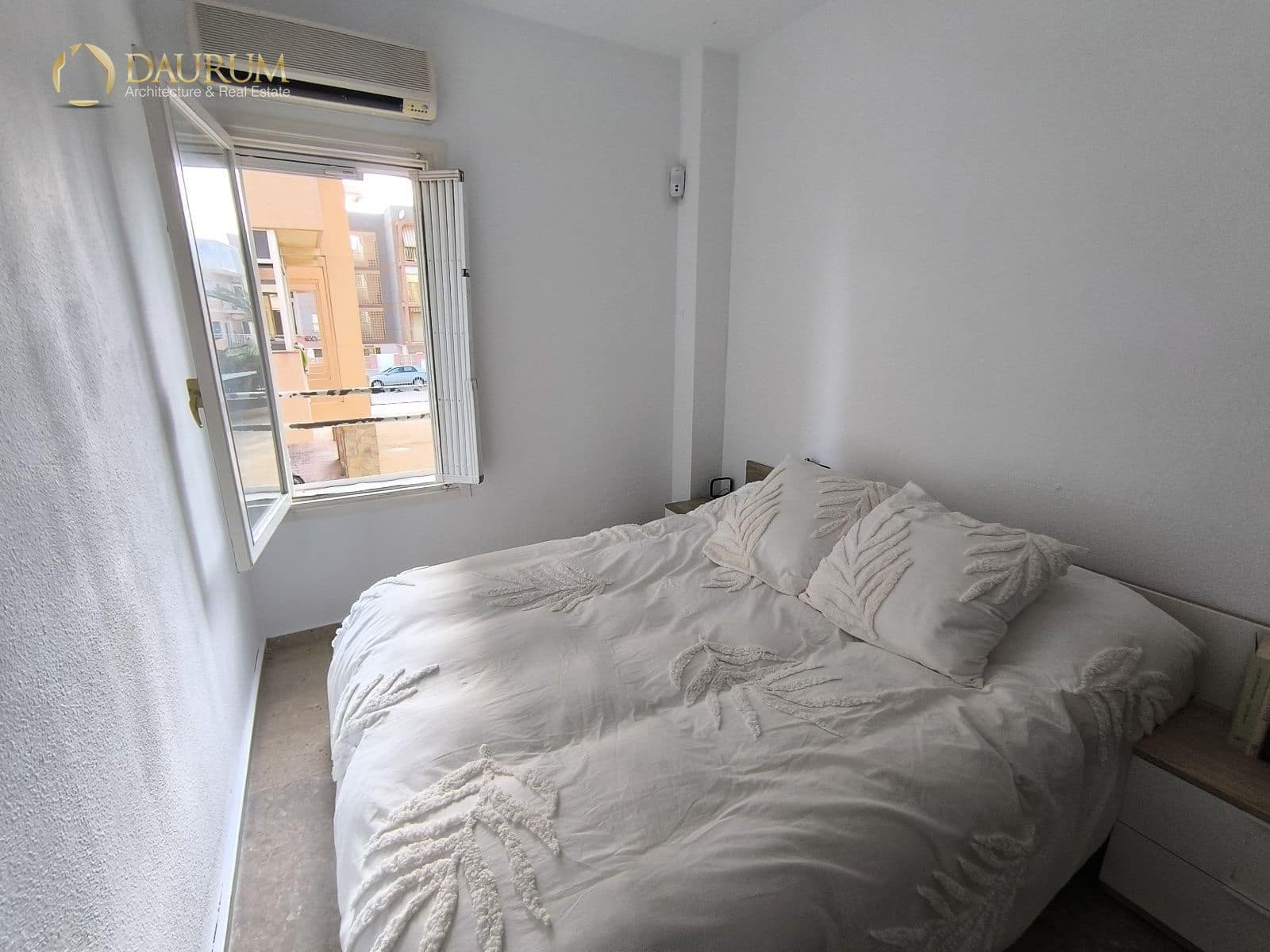 3 bedroom Flat for sale in Santa Pola with garage - € 299,000 (Ref: 9345440)