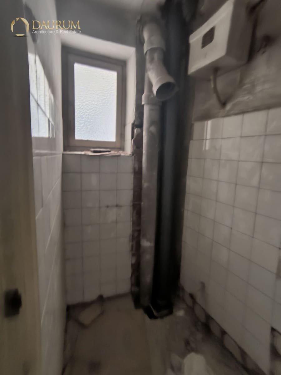 Commerciale in vendita in Elche / Elx - 180.000 € (Rif: 9345448)