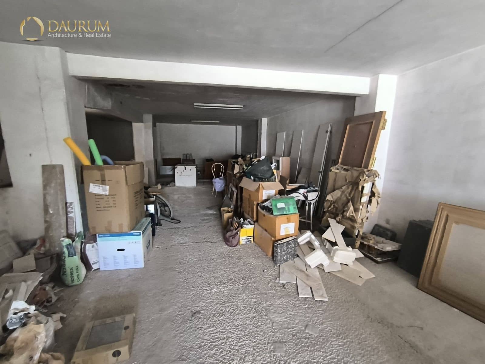 Commerciale in vendita in Elche / Elx - 180.000 € (Rif: 9345448)