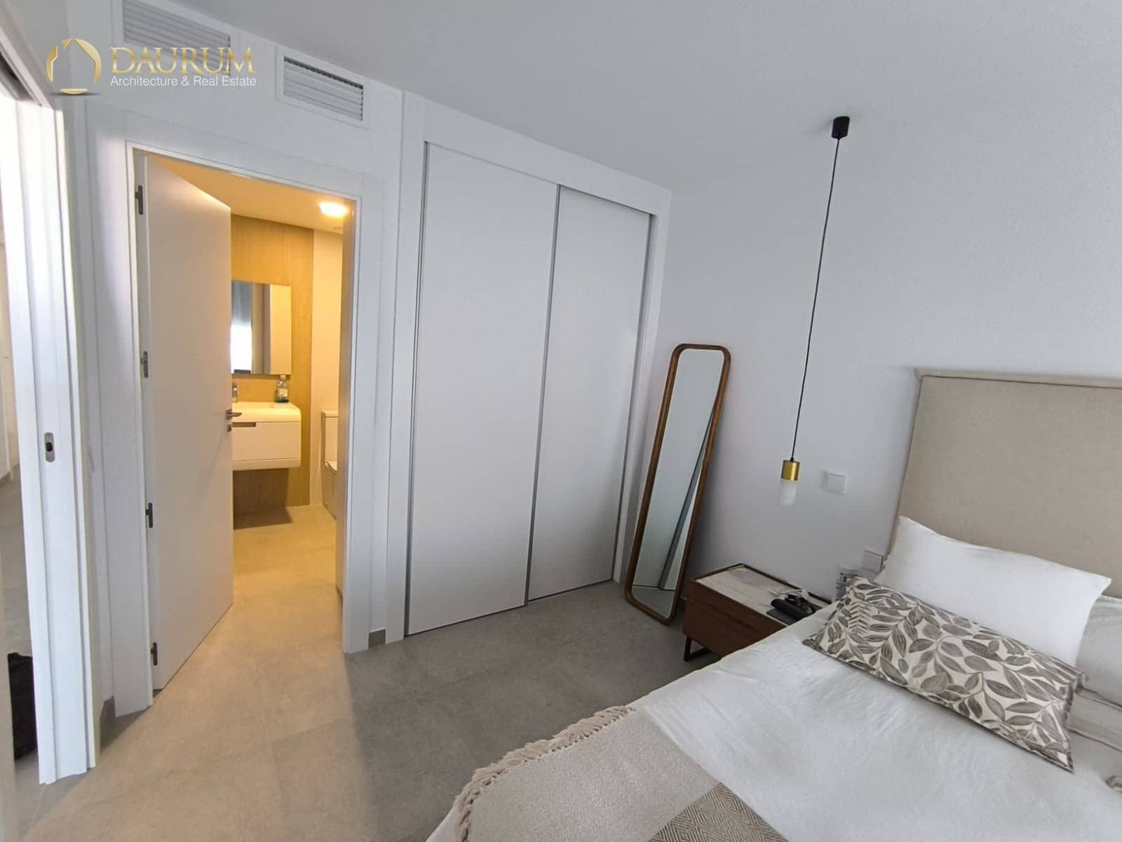 2 soverom Leilighet til salgs i Gran Alacant med svømmebasseng garasje - € 419 000 (Ref: 9345451)