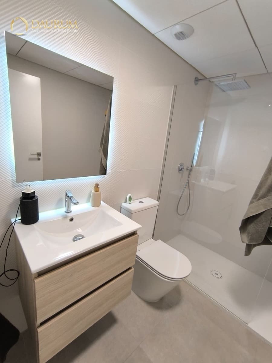 2 soverom Leilighet til salgs i Gran Alacant med svømmebasseng garasje - € 419 000 (Ref: 9345451)