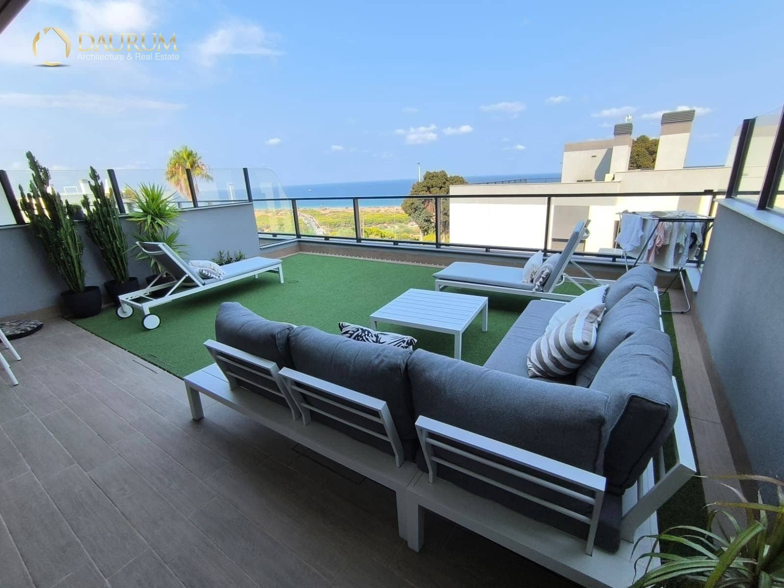 2 soverom Leilighet til salgs i Gran Alacant med svømmebasseng garasje - € 419 000 (Ref: 9345451)