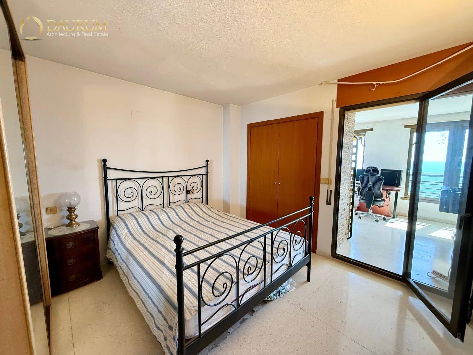 3 bedroom Flat for sale in Benidorm with pool garage - € 510,000 (Ref: 9345458)