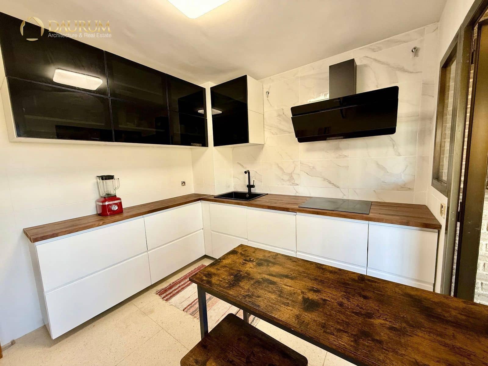 3 bedroom Flat for sale in Benidorm with pool garage - € 510,000 (Ref: 9345458)