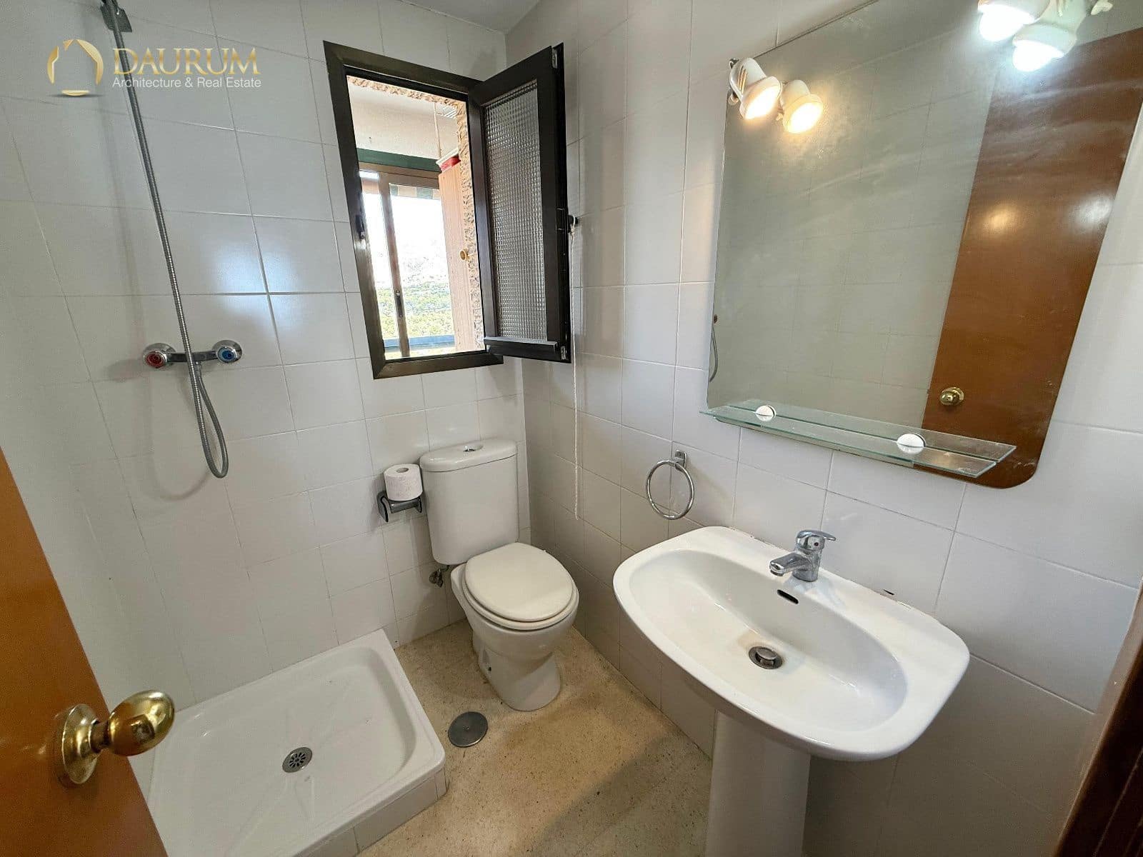 3 bedroom Flat for sale in Benidorm with pool garage - € 510,000 (Ref: 9345458)