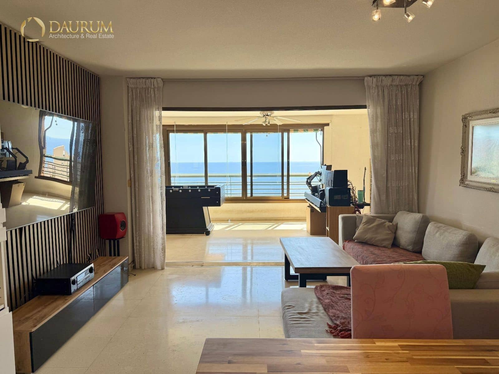 3 bedroom Flat for sale in Benidorm with pool garage - € 510,000 (Ref: 9345458)