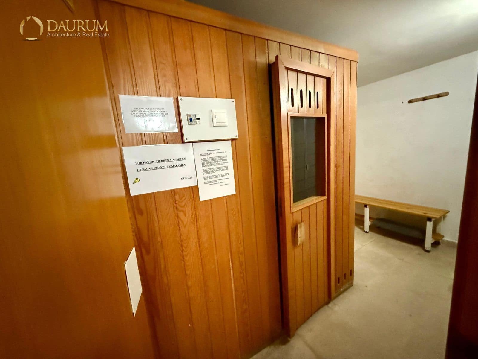 3 bedroom Flat for sale in Benidorm with pool garage - € 510,000 (Ref: 9345458)