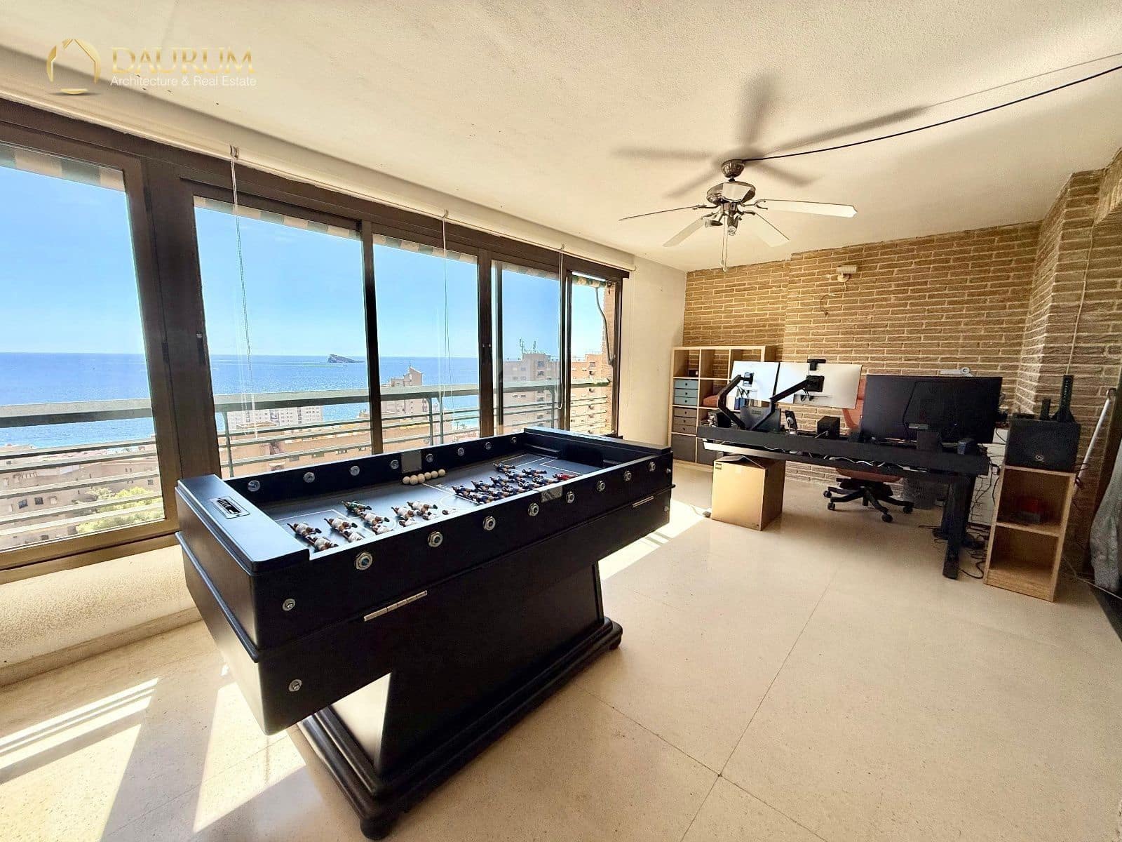 3 bedroom Flat for sale in Benidorm with pool garage - € 510,000 (Ref: 9345458)