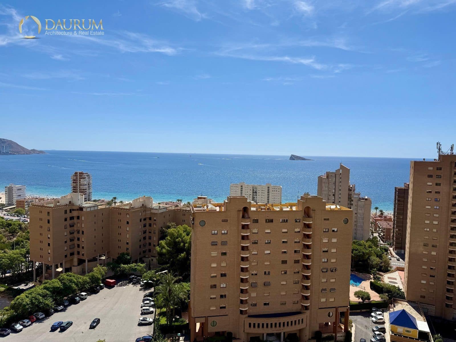 3 bedroom Flat for sale in Benidorm with pool garage - € 510,000 (Ref: 9345458)