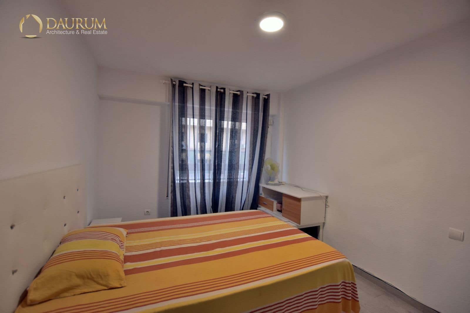 4 bedroom Flat for sale in Alicante / Alacant city with garage - € 199,900 (Ref: 9345461)