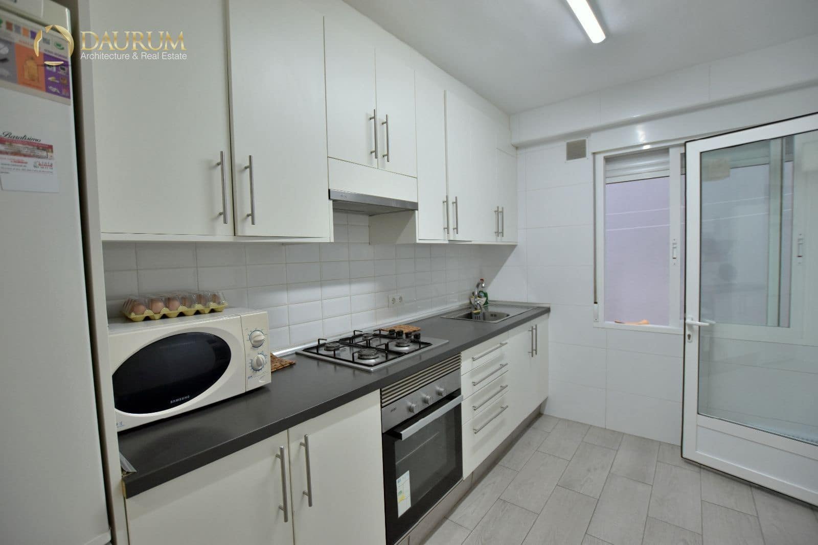 4 bedroom Flat for sale in Alicante / Alacant city with garage - € 199,900 (Ref: 9345461)