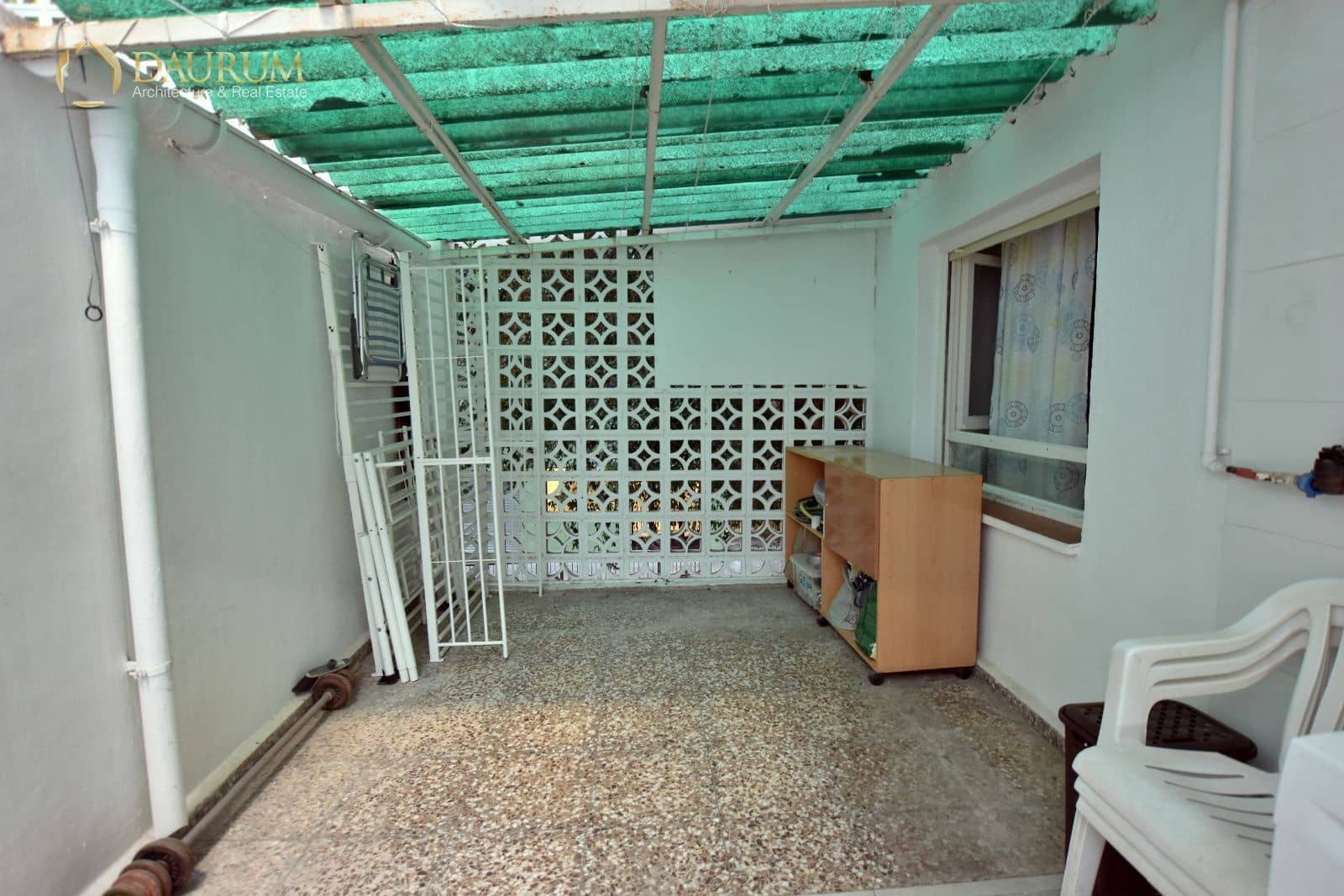 4 bedroom Flat for sale in Alicante / Alacant city with garage - € 199,900 (Ref: 9345461)