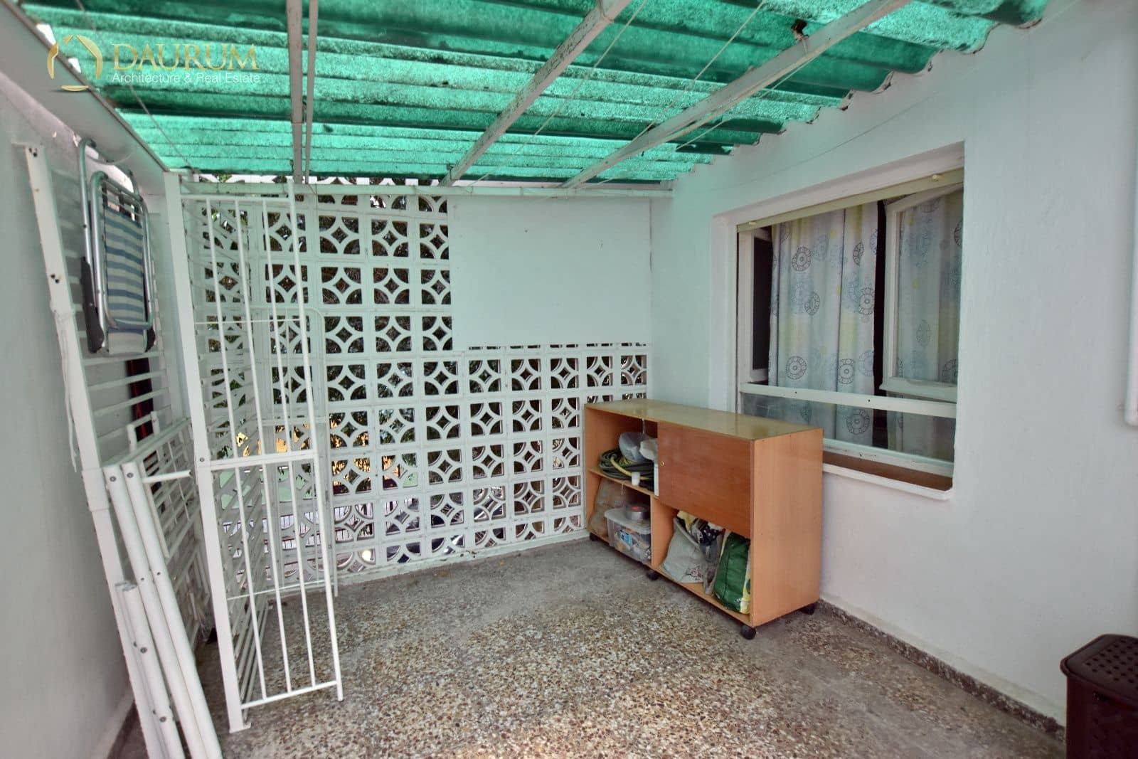 4 bedroom Flat for sale in Alicante / Alacant city with garage - € 199,900 (Ref: 9345461)