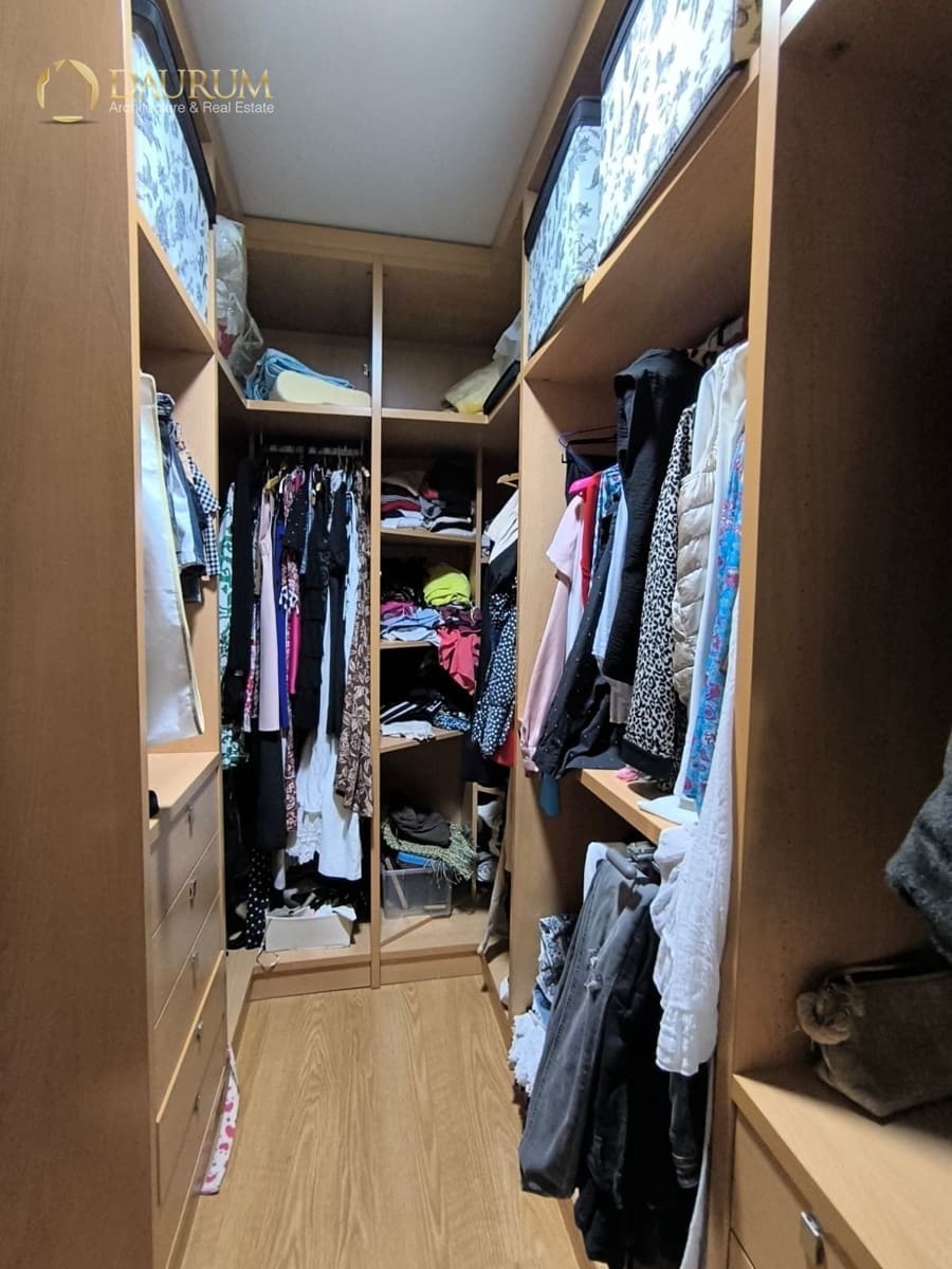 4 bedroom Villa for sale in Monforte del Cid with pool garage - € 280,000 (Ref: 9345464)