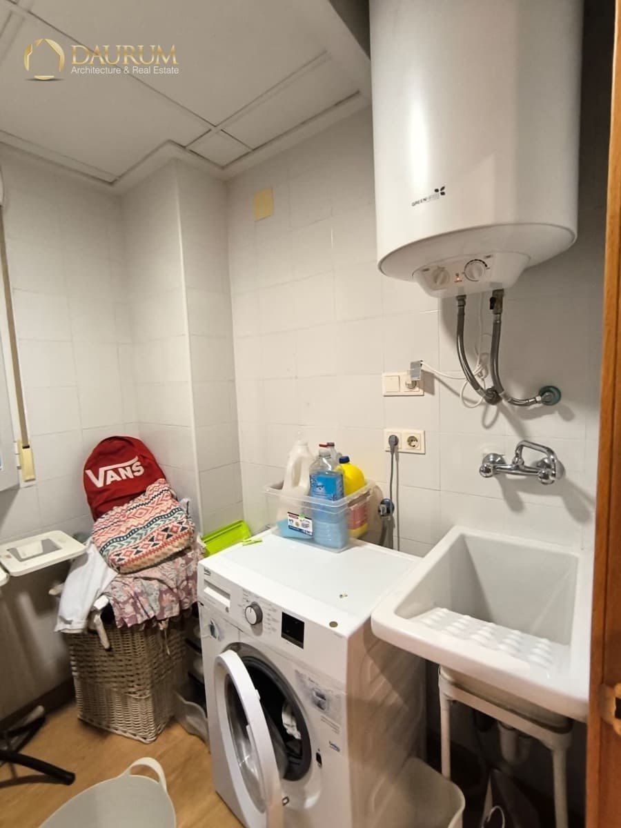 4 bedroom Villa for sale in Monforte del Cid with pool garage - € 280,000 (Ref: 9345464)