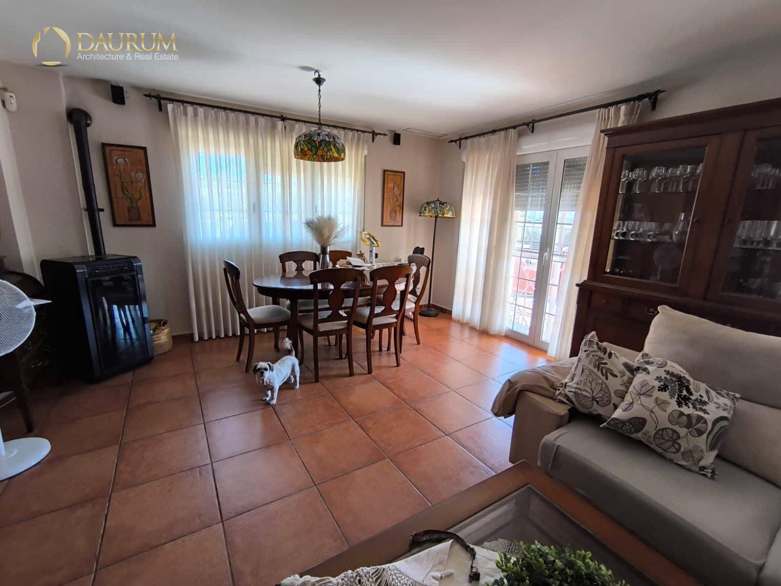 4 bedroom Villa for sale in Monforte del Cid with pool garage - € 280,000 (Ref: 9345464)