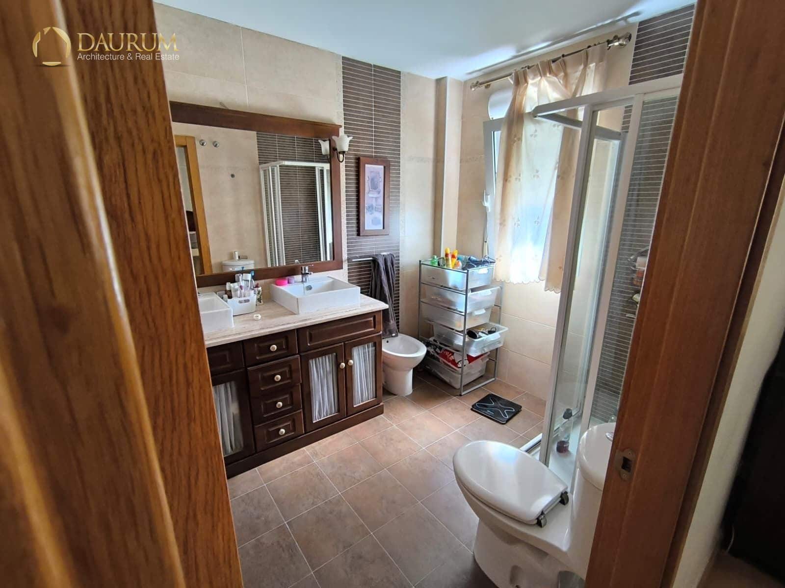 4 bedroom Villa for sale in Monforte del Cid with pool garage - € 280,000 (Ref: 9345464)