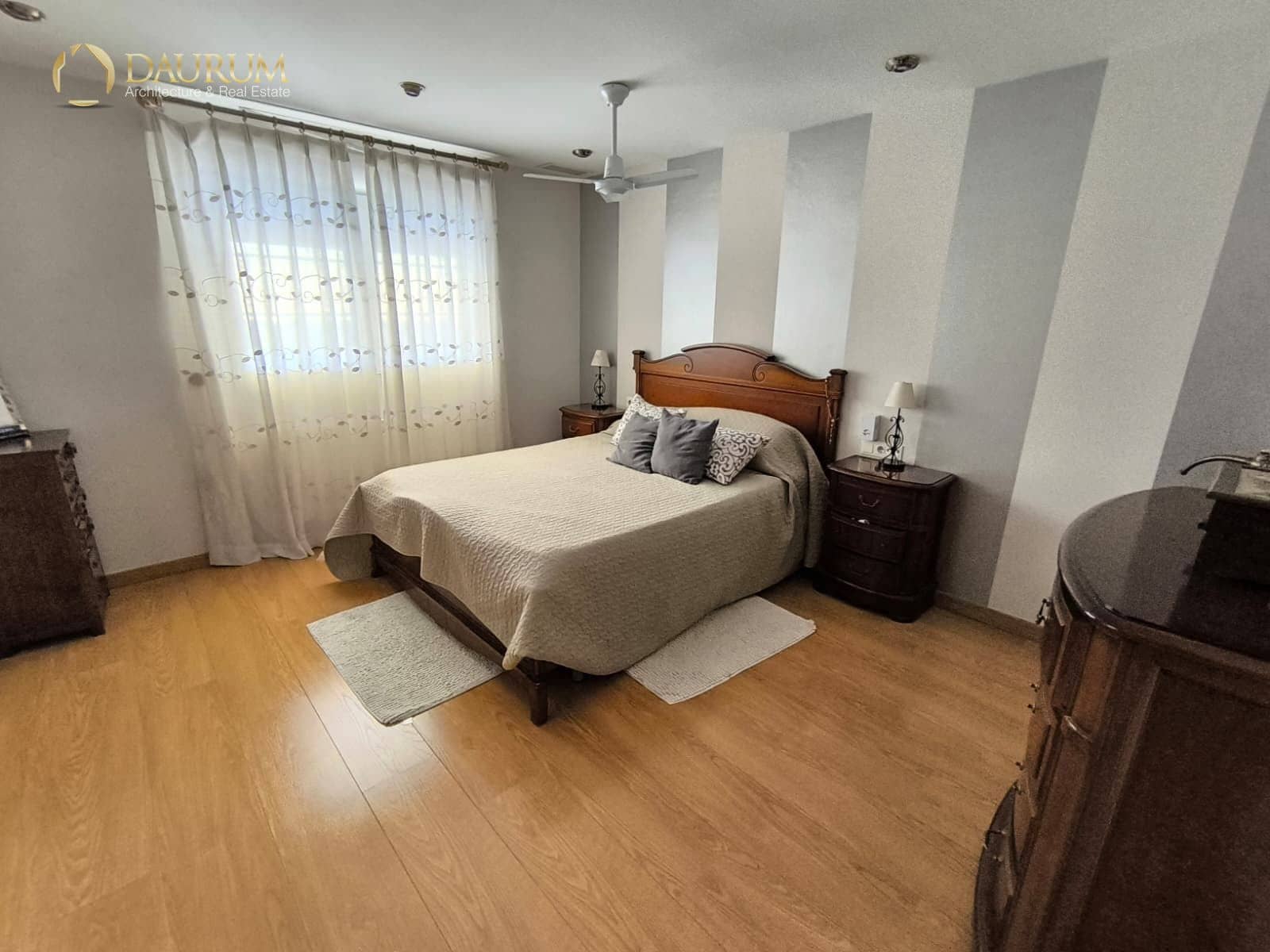 4 bedroom Villa for sale in Monforte del Cid with pool garage - € 280,000 (Ref: 9345464)