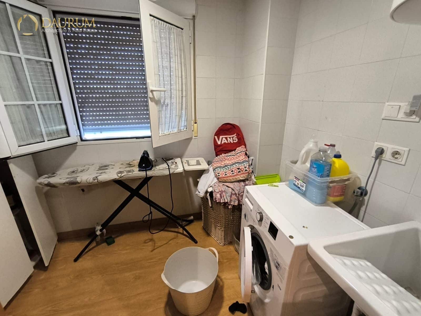 4 bedroom Villa for sale in Monforte del Cid with pool garage - € 280,000 (Ref: 9345464)