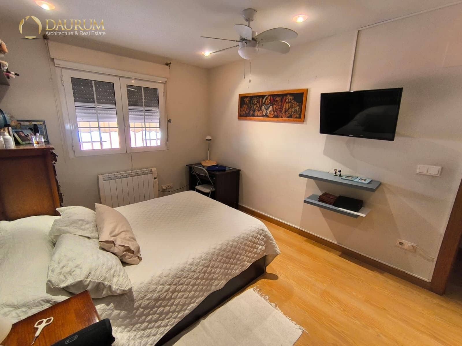 4 bedroom Villa for sale in Monforte del Cid with pool garage - € 280,000 (Ref: 9345464)