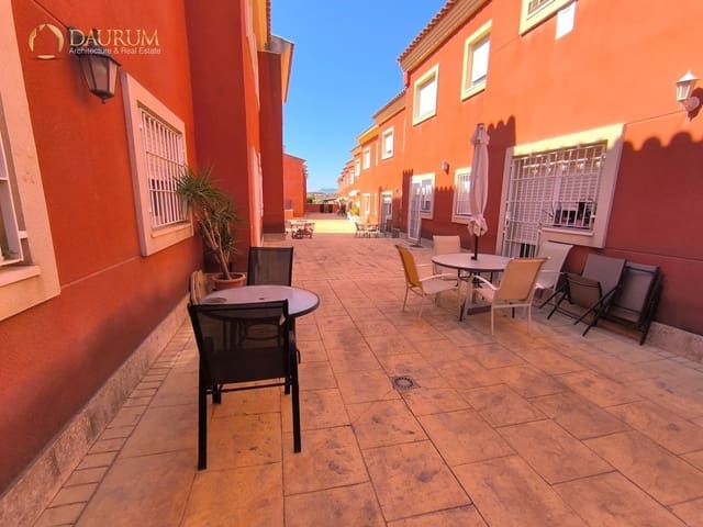 4 soveværelse Villa til salg i Monforte del Cid med swimmingpool garage - € 280.000 (Ref: 9345464)