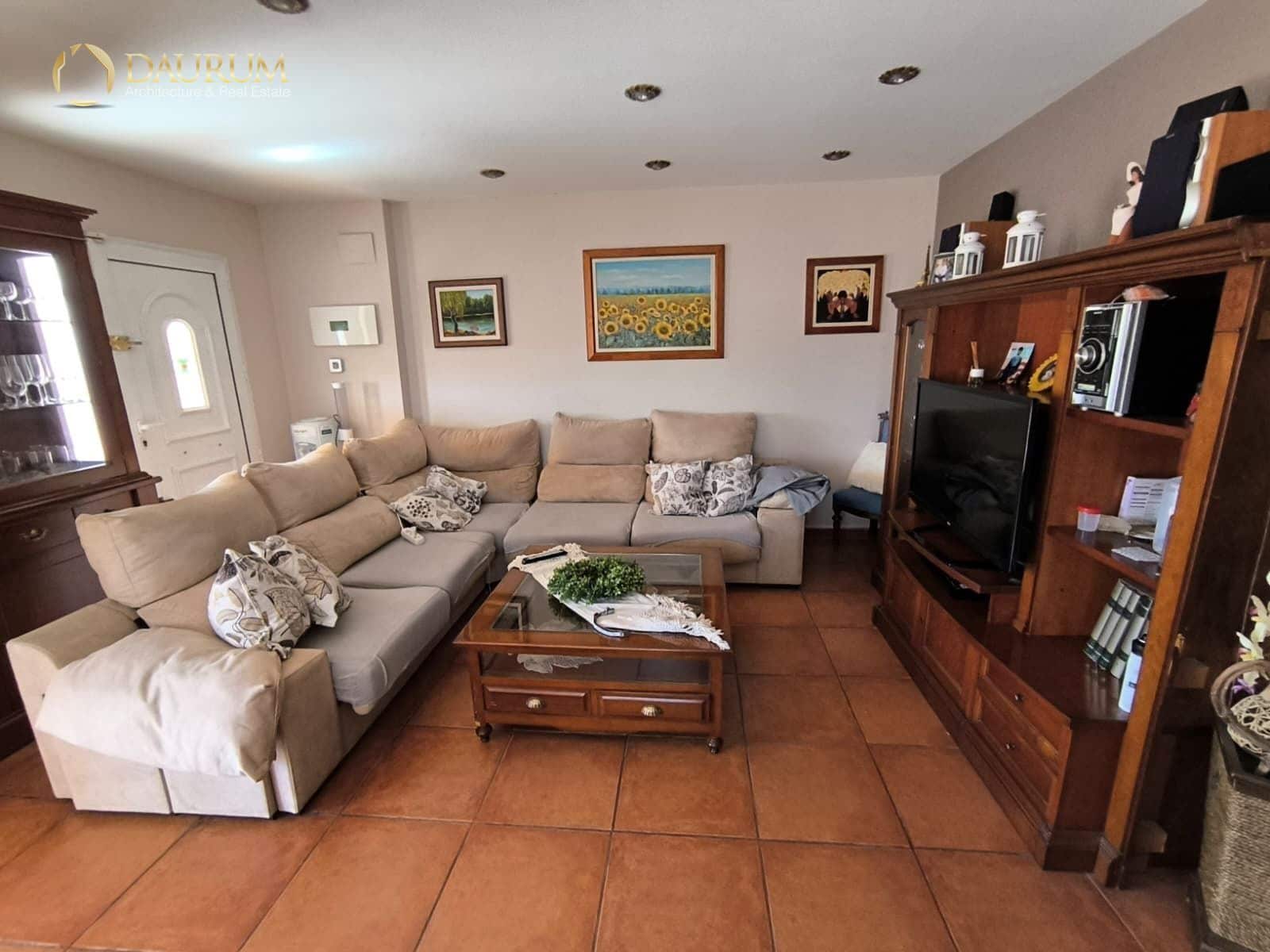 4 bedroom Villa for sale in Monforte del Cid with pool garage - € 280,000 (Ref: 9345464)
