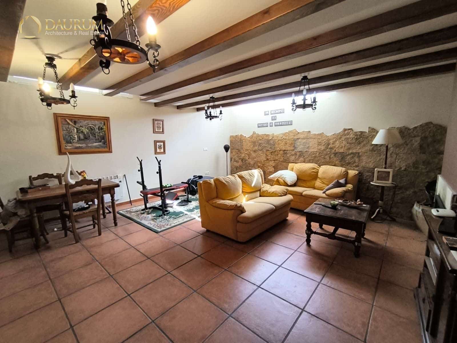 4 bedroom Villa for sale in Monforte del Cid with pool garage - € 280,000 (Ref: 9345464)