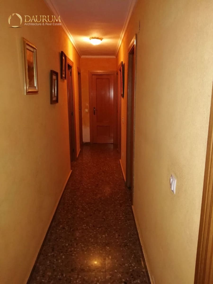 4 bedroom Flat for sale in Jijona / Xixona with garage - € 134,000 (Ref: 9345465)